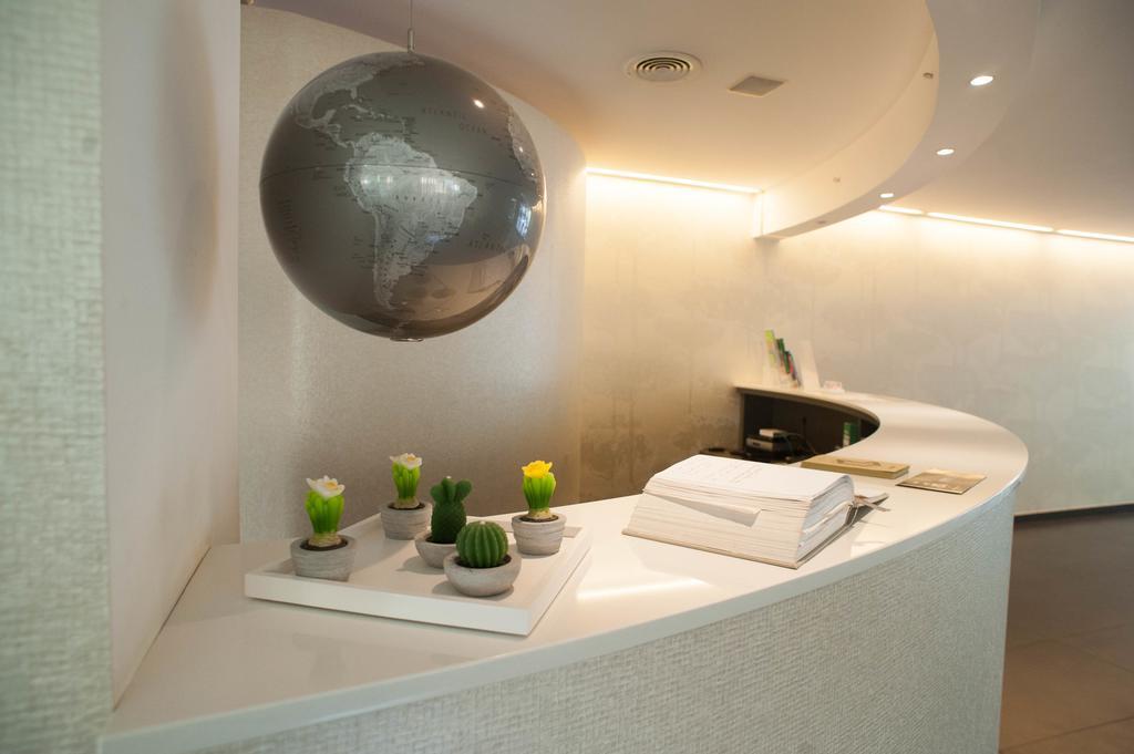 Ferrohotel Μόντικα Εξωτερικό φωτογραφία